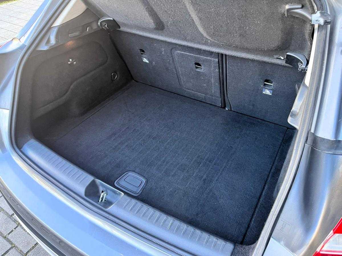 mercedes-benz-gla-2016-diesel-1461cc