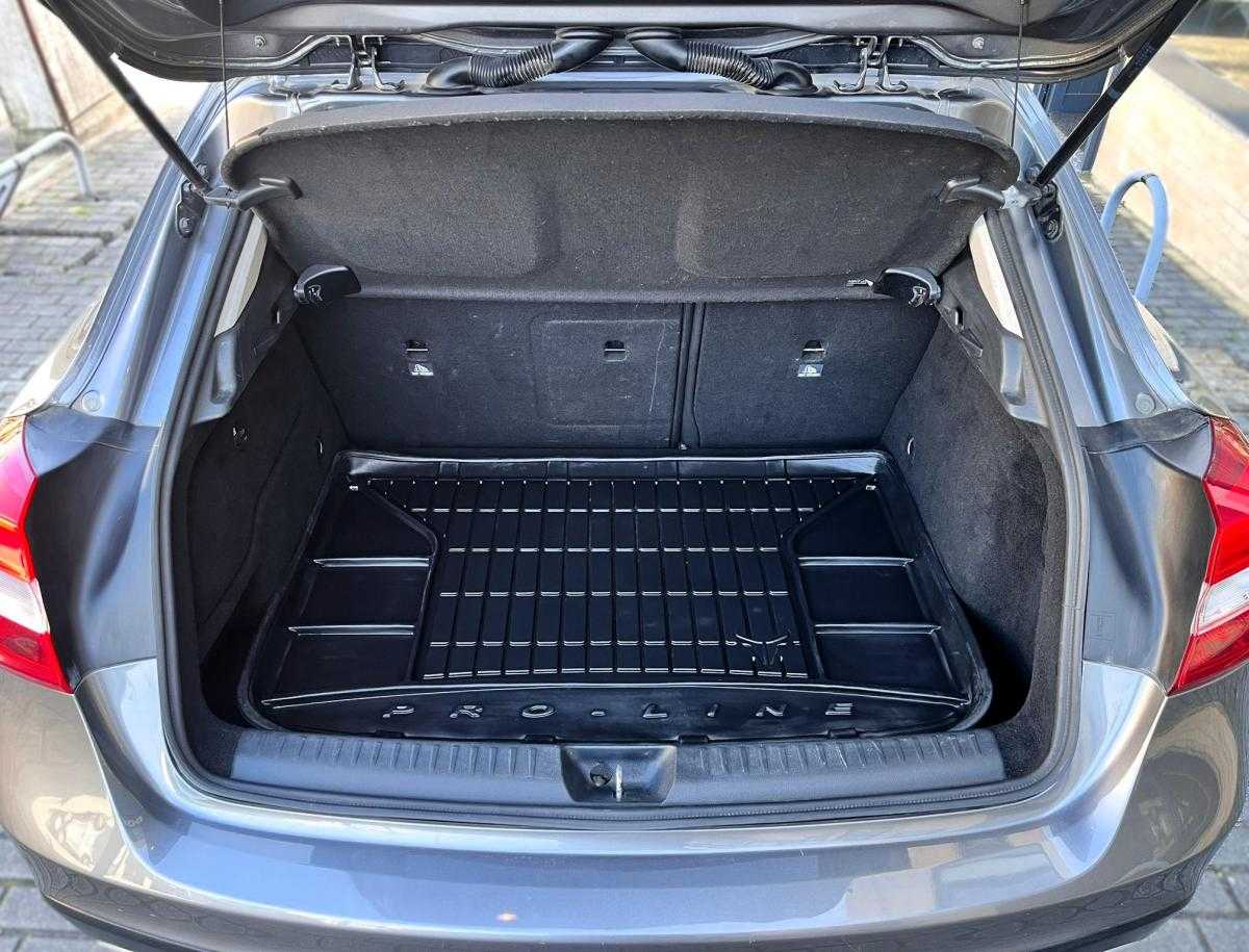 mercedes-benz-gla-2016-diesel-1461cc