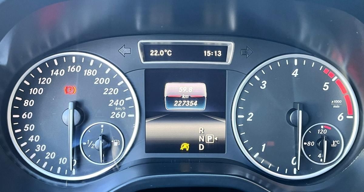 mercedes-benz-gla-2016-diesel-1461cc