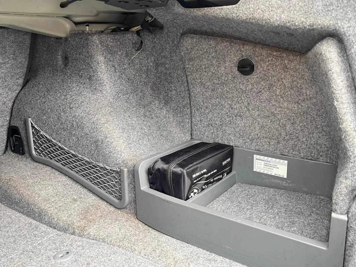 bmw-serie-3-2007-gasolina-2996cc