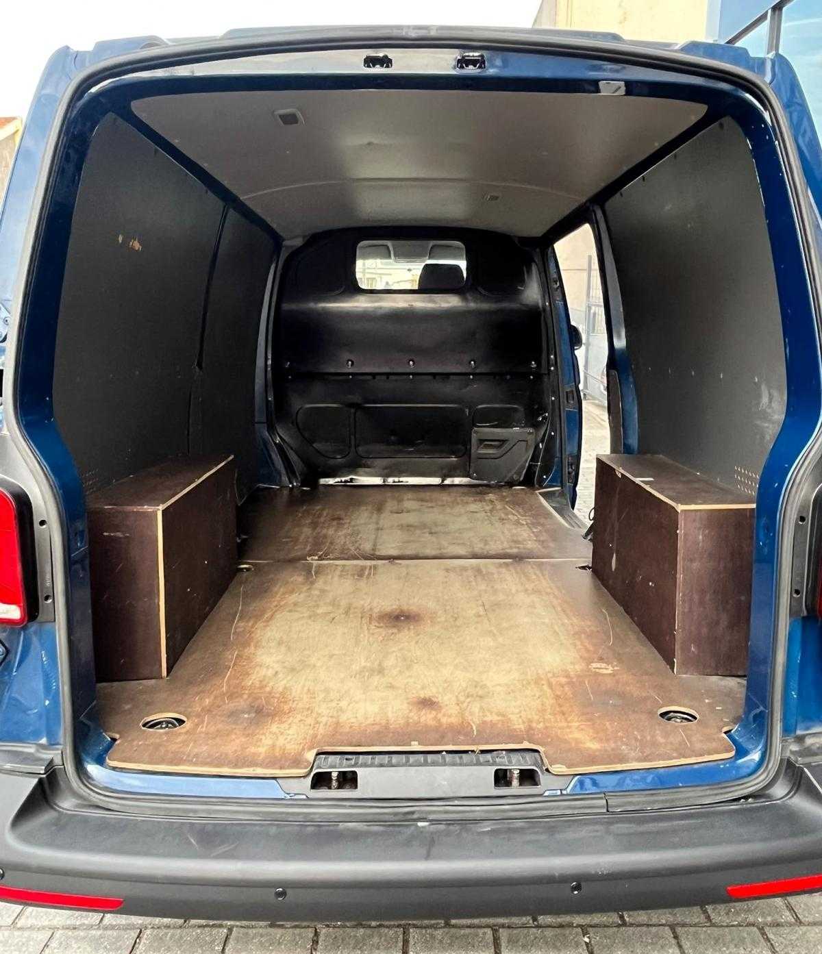 volkswagen-transporter-2021-diesel-1968cc