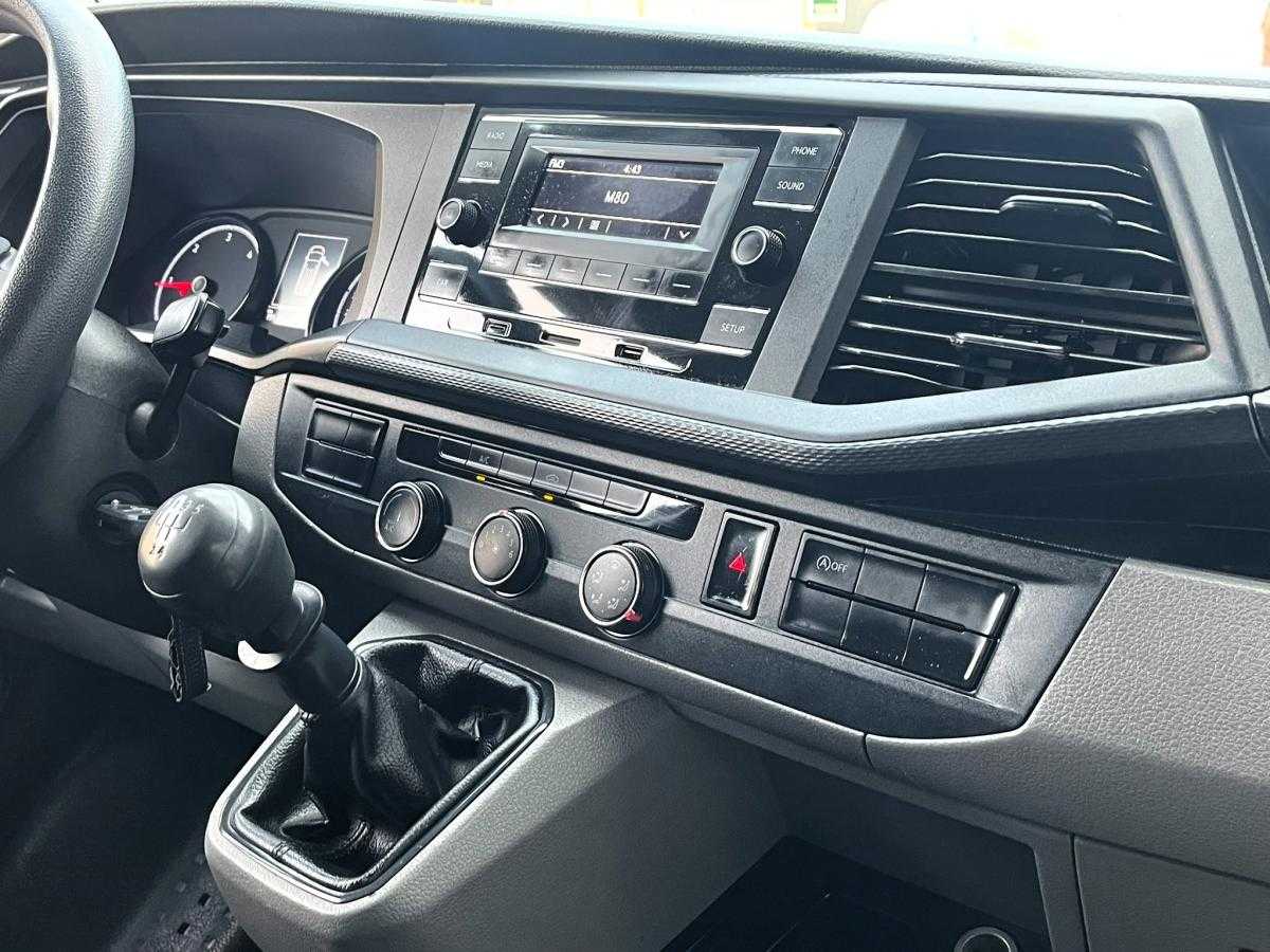 volkswagen-transporter-2021-diesel-1968cc
