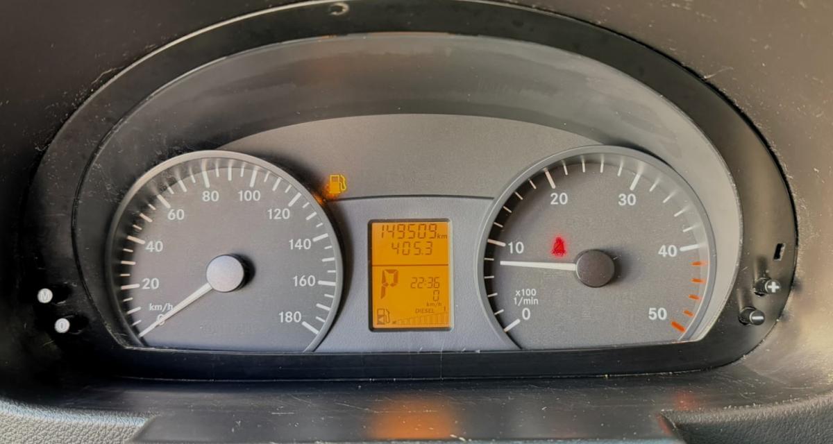 mercedes-benz-sprinter-2018-diesel-2143cc