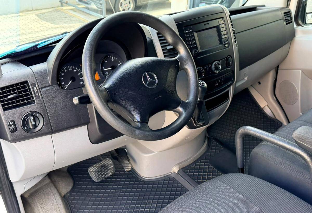 mercedes-benz-sprinter-2018-diesel-2143cc