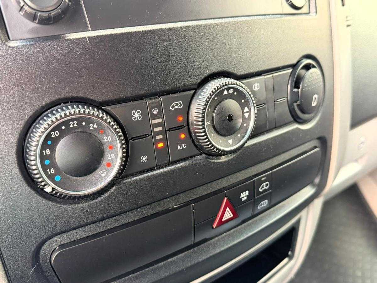 mercedes-benz-sprinter-2018-diesel-2143cc