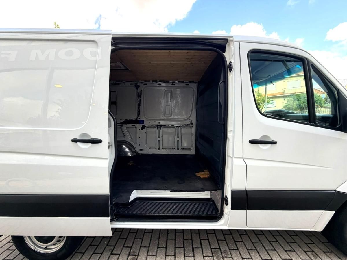 mercedes-benz-sprinter-2018-diesel-2143cc
