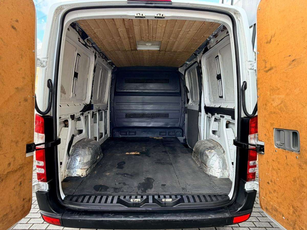 mercedes-benz-sprinter-2018-diesel-2143cc