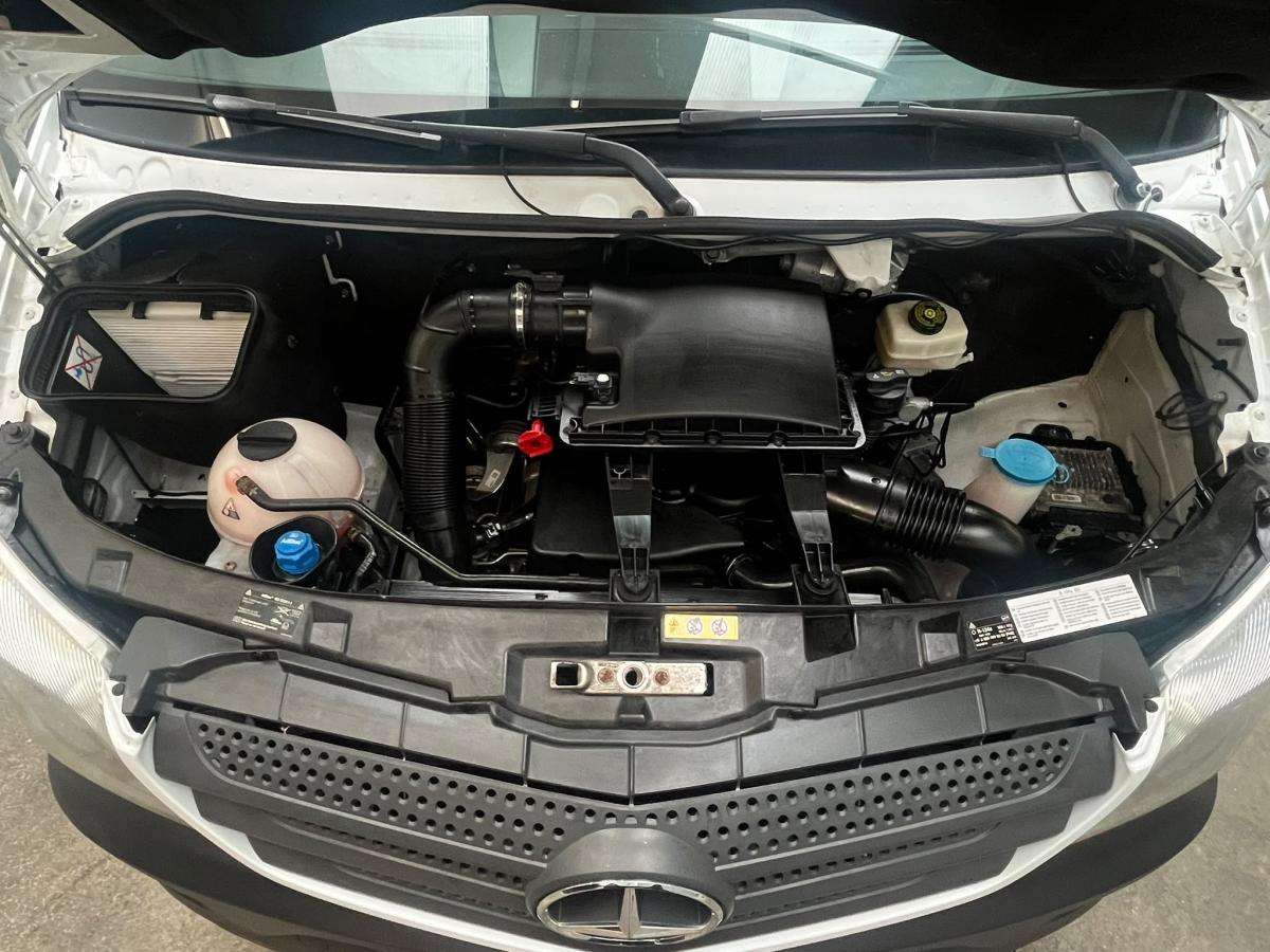 mercedes-benz-sprinter-2018-diesel-2143cc