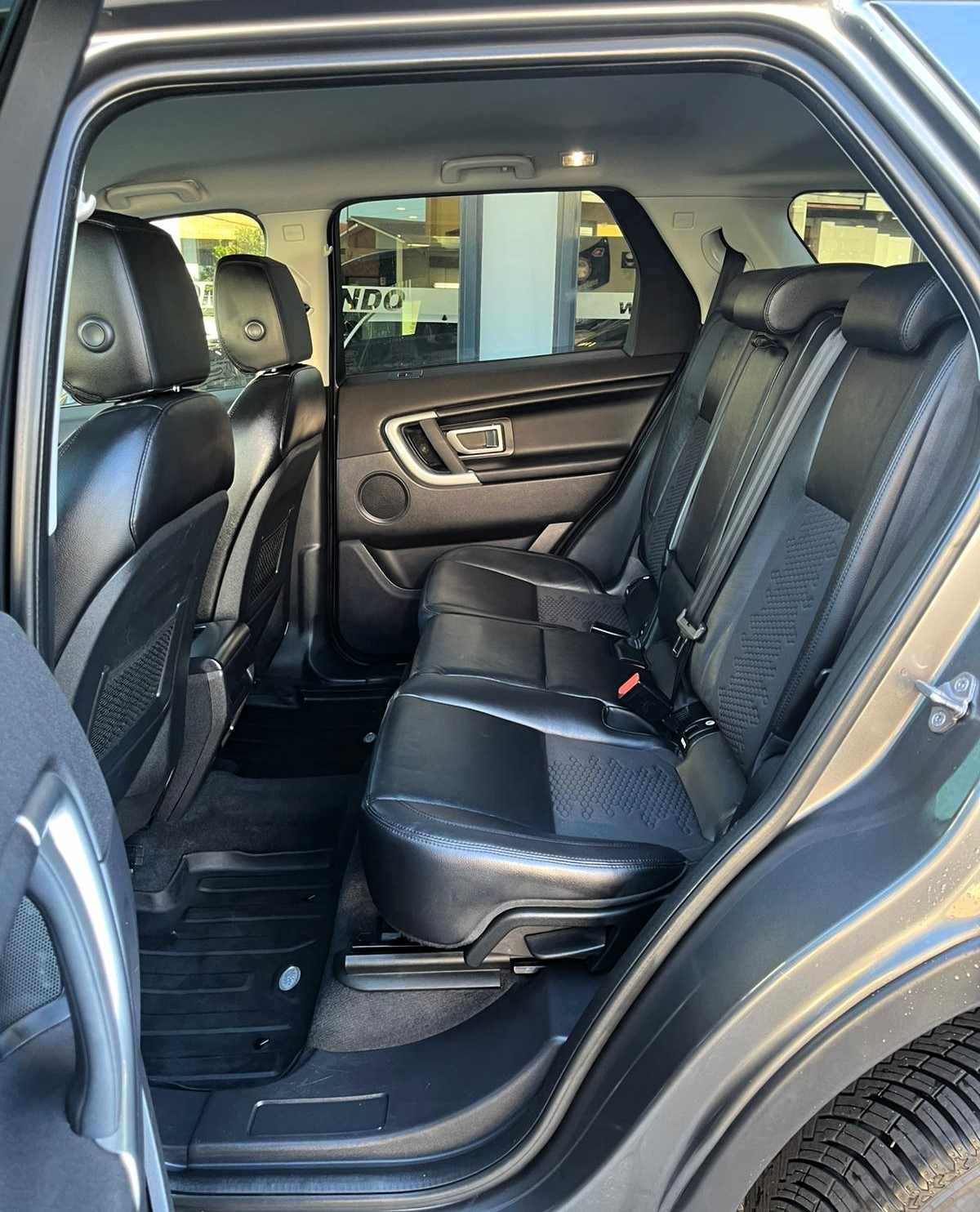 land-rover-discovery-sport-2018-diesel-1999cc