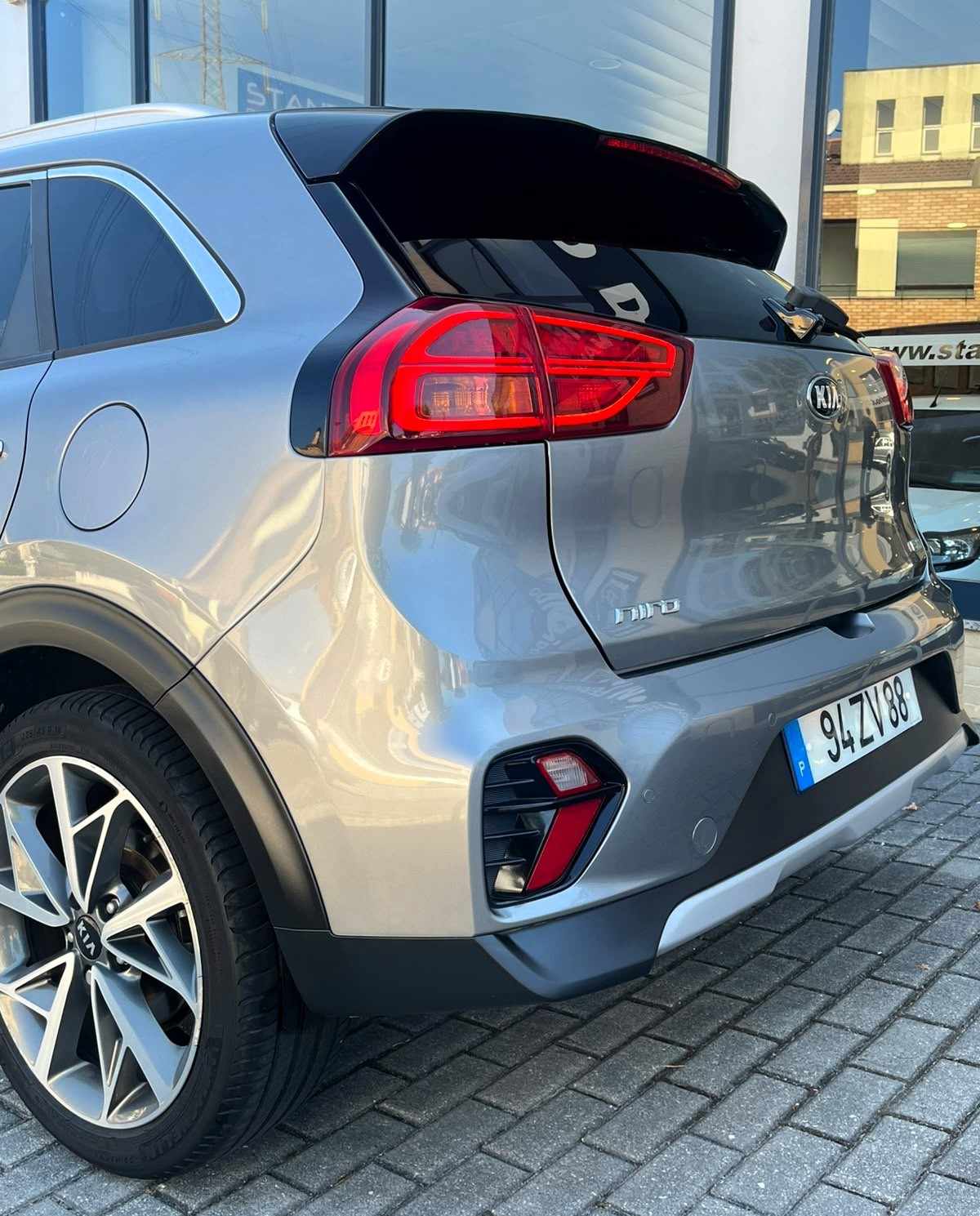 kia-niro-2019-hibrido-a-gasolina-1580cc