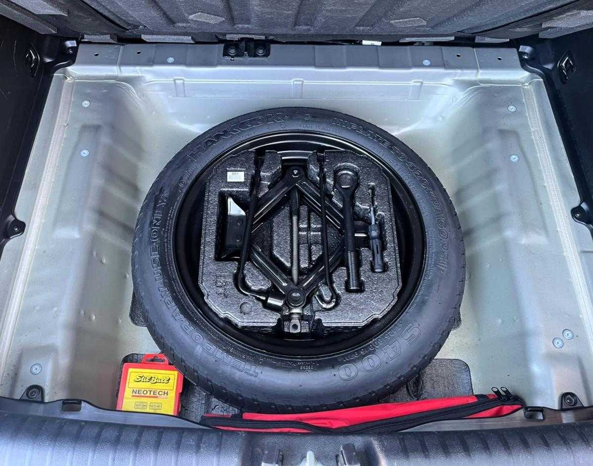 kia-niro-2019-hibrido-a-gasolina-1580cc