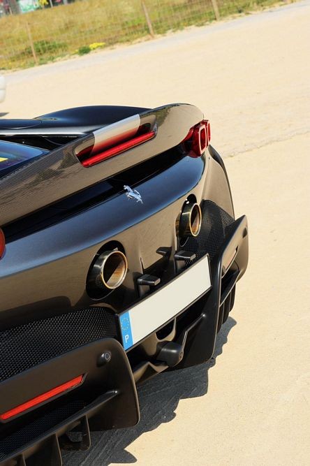 ferrari-sf90-2021-hibrido-a-gasolina-3990cc