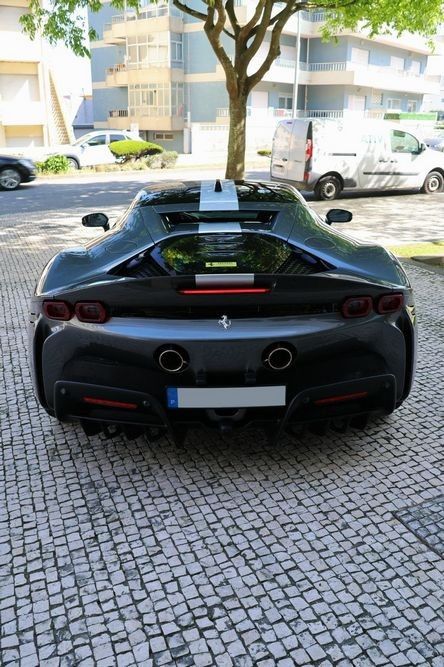 ferrari-sf90-2021-hibrido-a-gasolina-3990cc