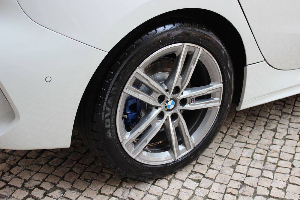 bmw-serie-1-2021-diesel-1496cc