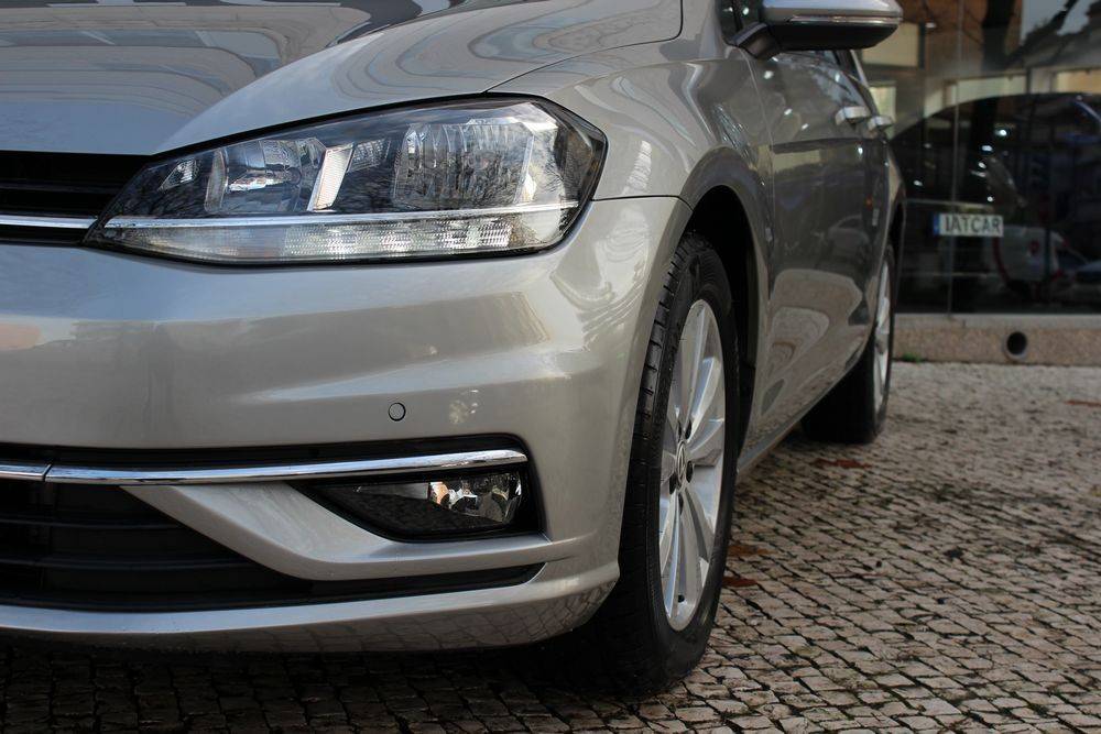 volkswagen-golf-variant-2017-diesel-1598cc
