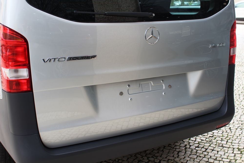 mercedes-benz-vito-2018-diesel-2143cc