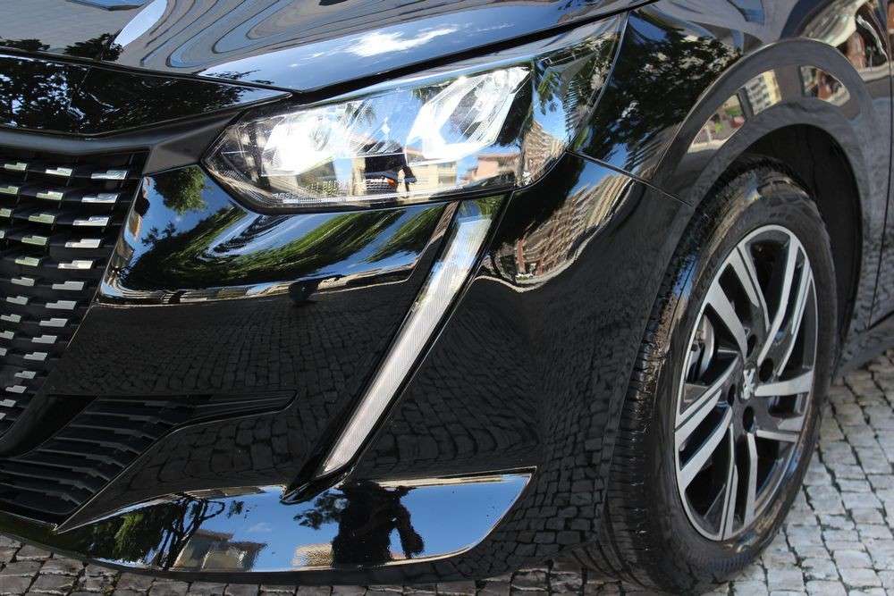 peugeot-208-2022-gasolina-1199cc