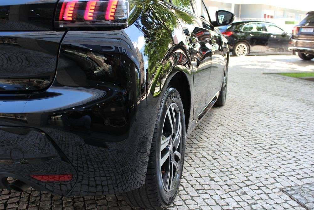 peugeot-208-2022-gasolina-1199cc