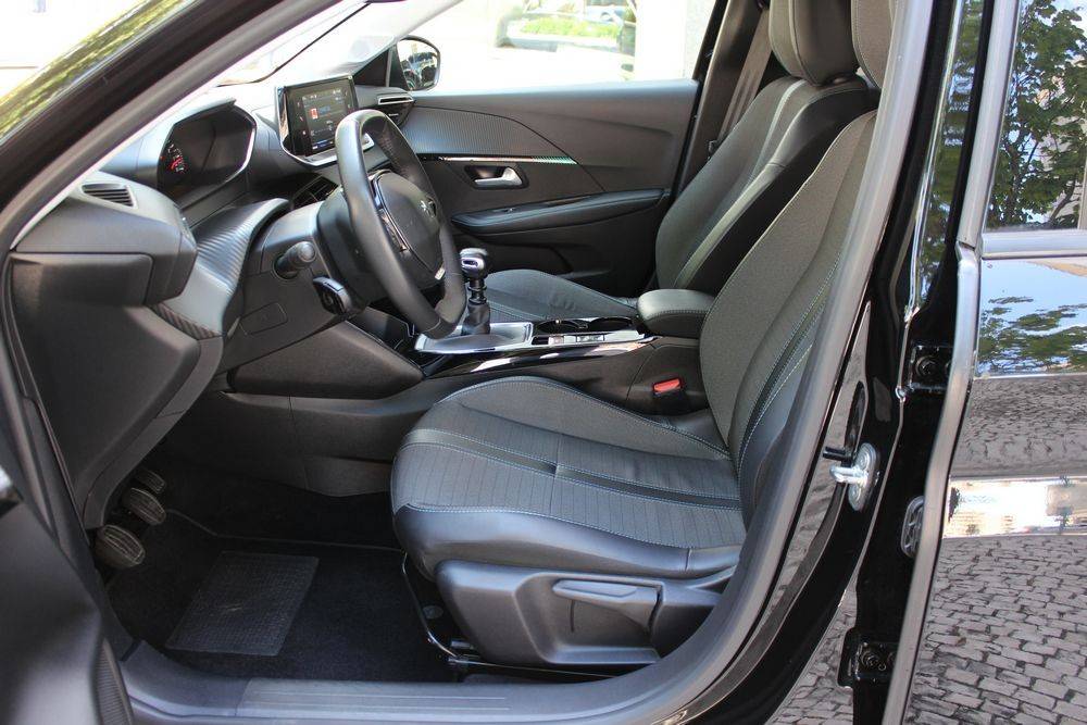 peugeot-208-2022-gasolina-1199cc