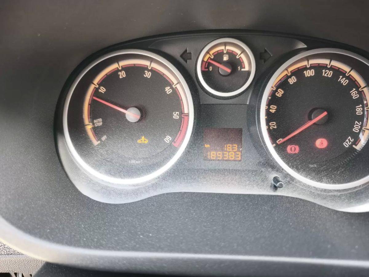 opel-corsa-2011-diesel-1248cc