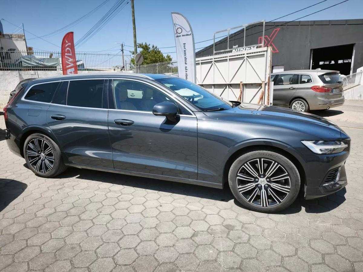 volvo-v60-2019-hibrido-1969cc