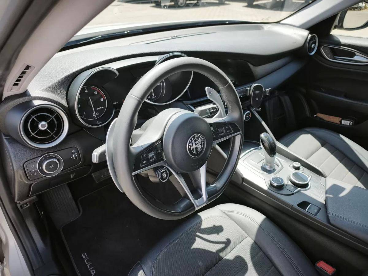 alfa-romeo-giulia-2018-diesel-2143cc