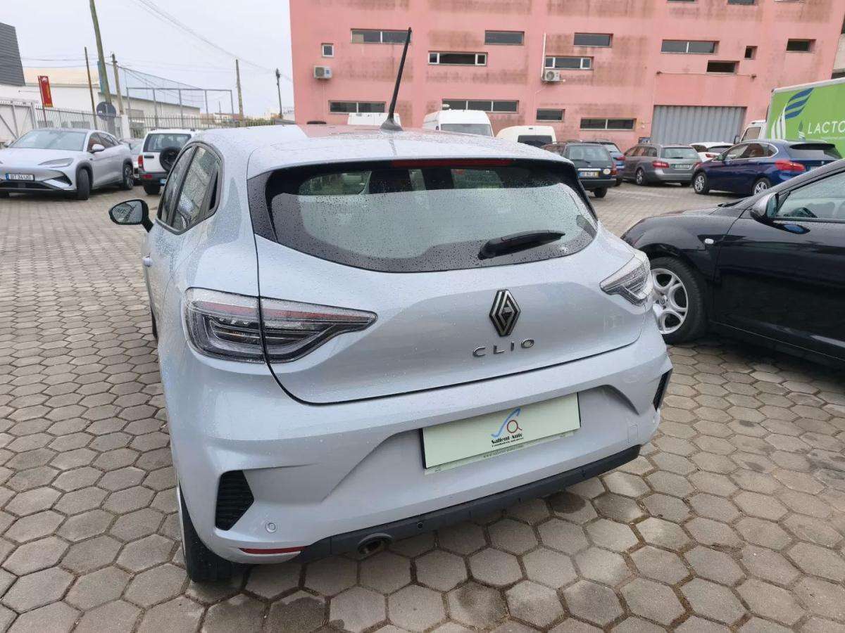 renault-clio-2024-gasolina-999cc
