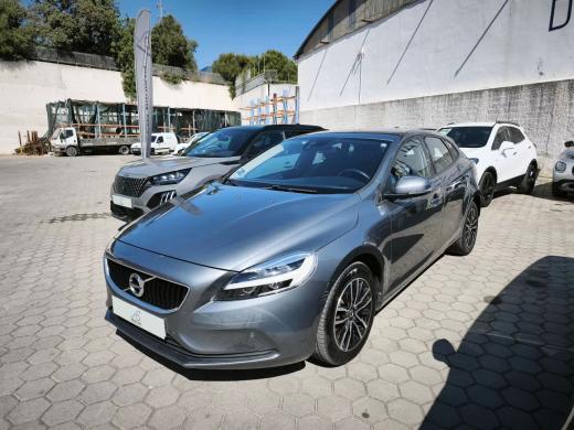 volvo-v40-2017-diesel-1969cc