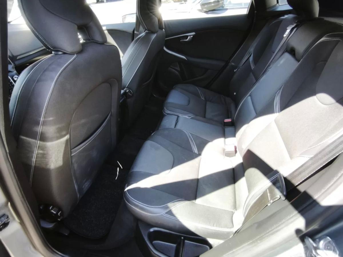 volvo-v40-2017-diesel-1969cc