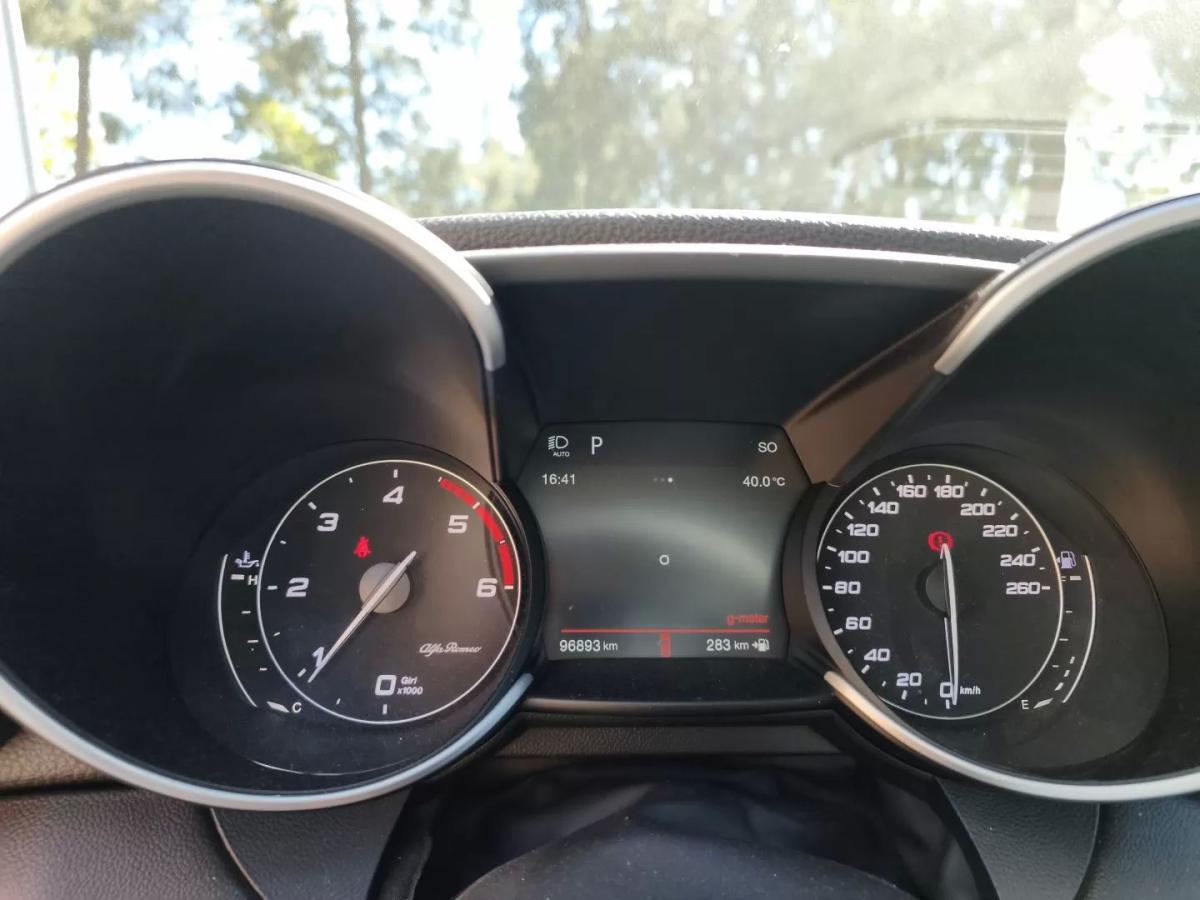 alfa-romeo-giulia-2018-diesel-2143cc