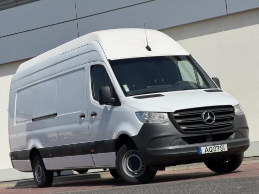 mercedes-benz-sprinter-2022-diesel-1950cc