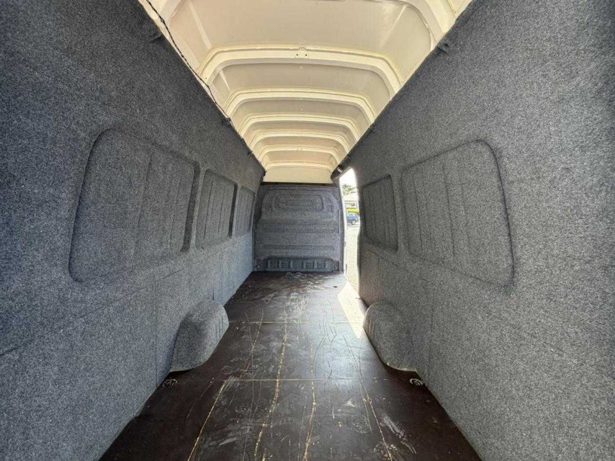 mercedes-benz-sprinter-2022-diesel-1950cc