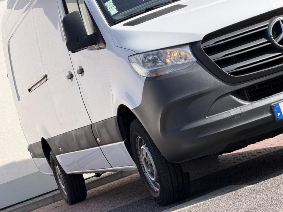 mercedes-benz-sprinter-2022-diesel-1950cc