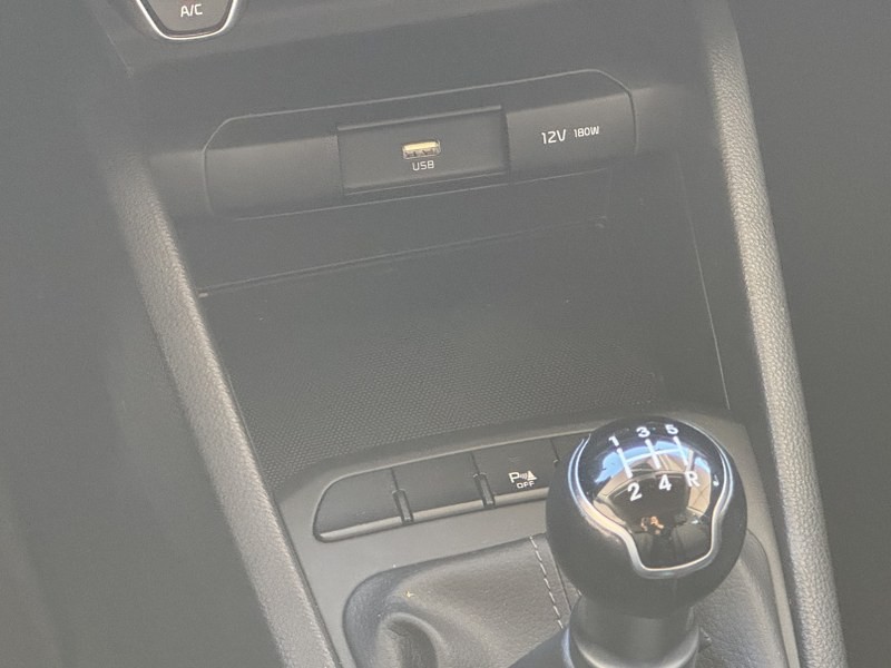 kia-rio-2023-gasolina-1197cc