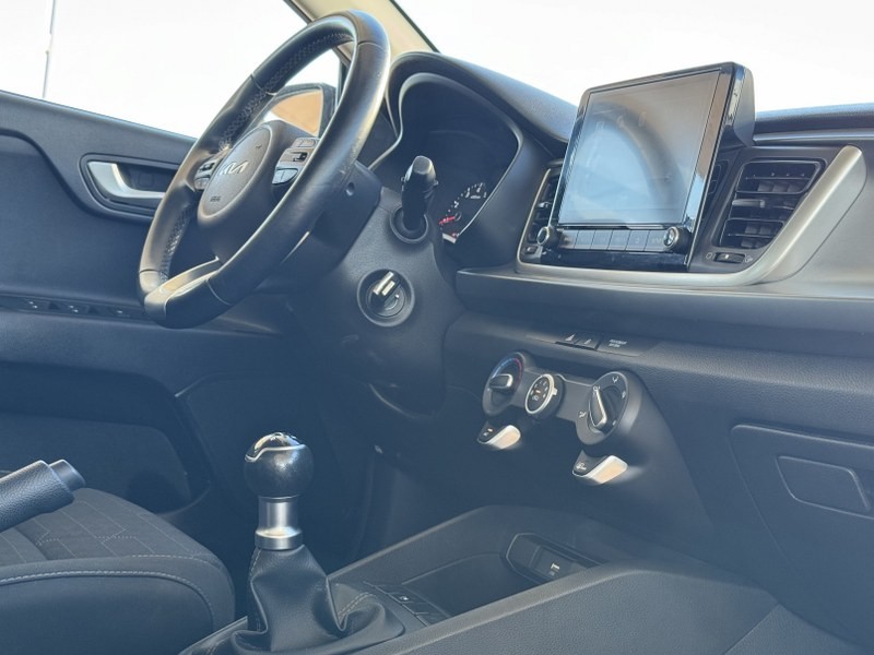 kia-rio-2023-gasolina-1197cc
