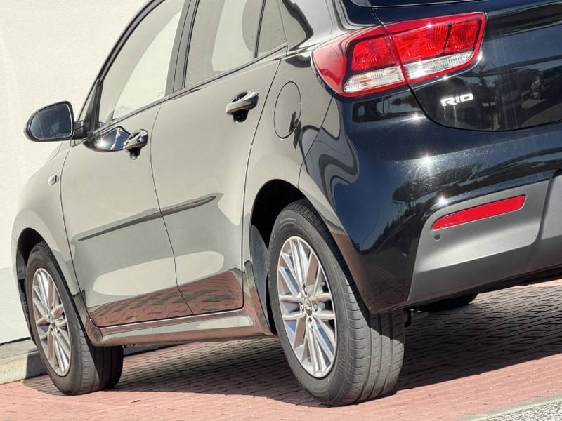 kia-rio-2023-gasolina-1197cc