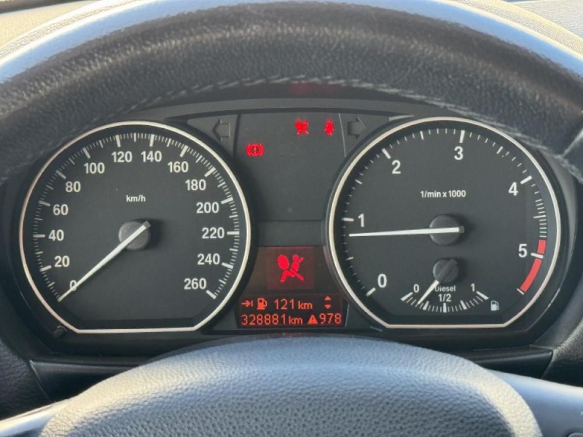 bmw-serie-1-2010-diesel-1995cc