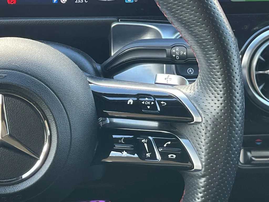 mercedes-benz-200-2024-gasolina-1332cc