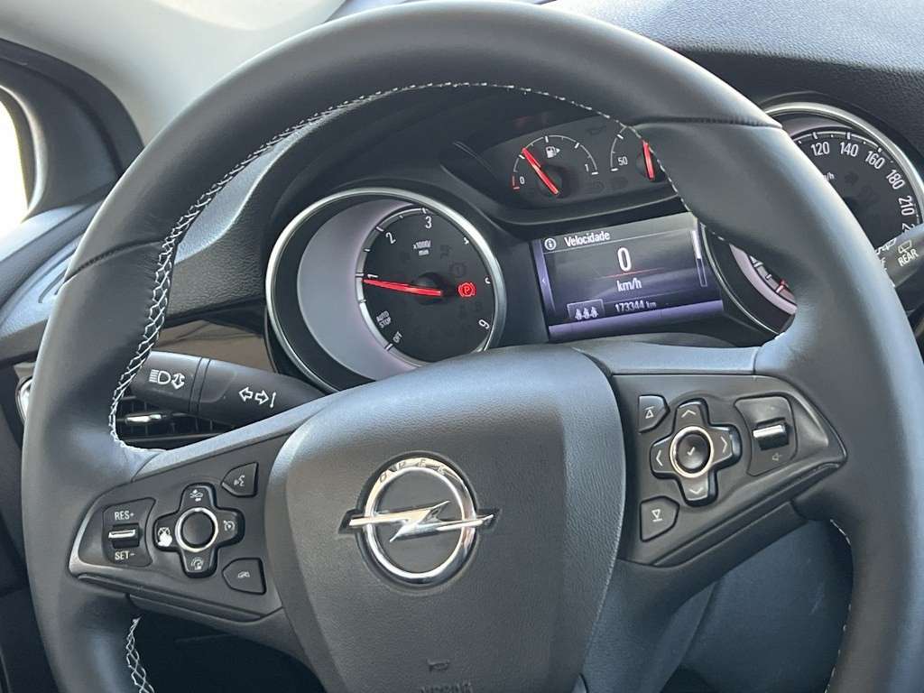 opel-astra-sport-tourer-2017-diesel-1598cc