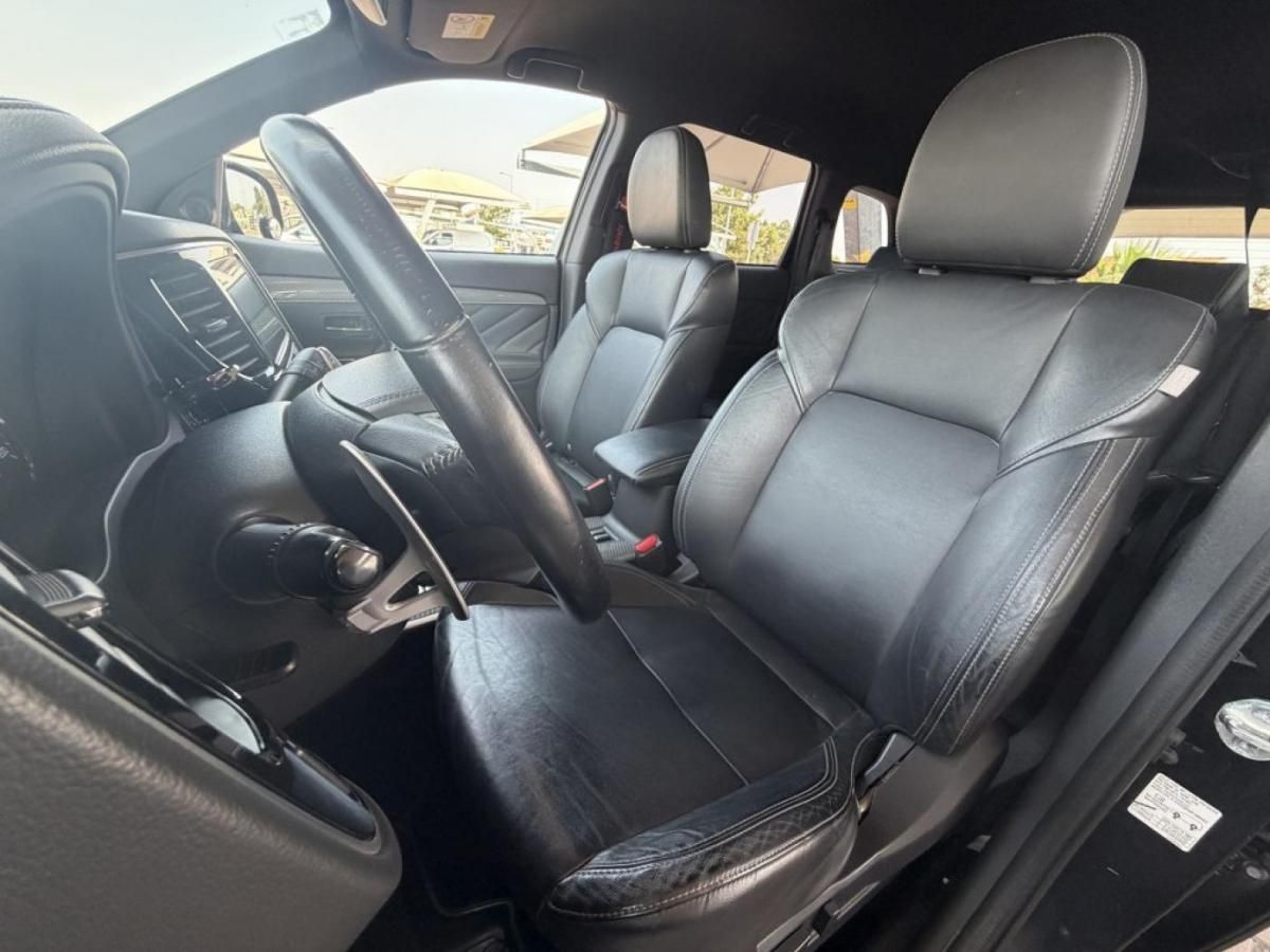 mitsubishi-outlander-2018-hibrido-a-gasolina-1998cc