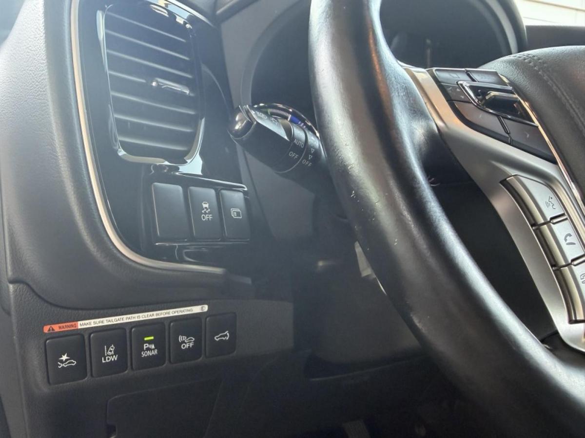 mitsubishi-outlander-2018-hibrido-a-gasolina-1998cc
