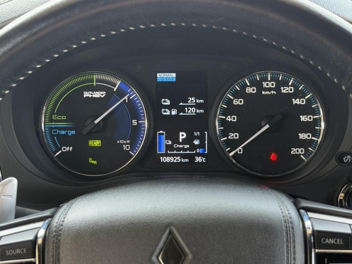 mitsubishi-outlander-2018-hibrido-a-gasolina-1998cc