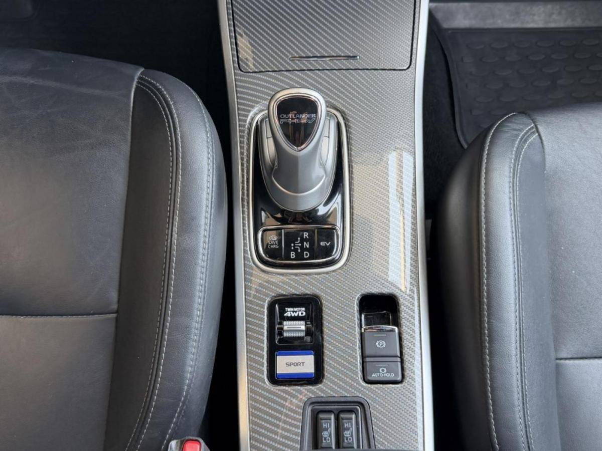mitsubishi-outlander-2018-hibrido-a-gasolina-1998cc