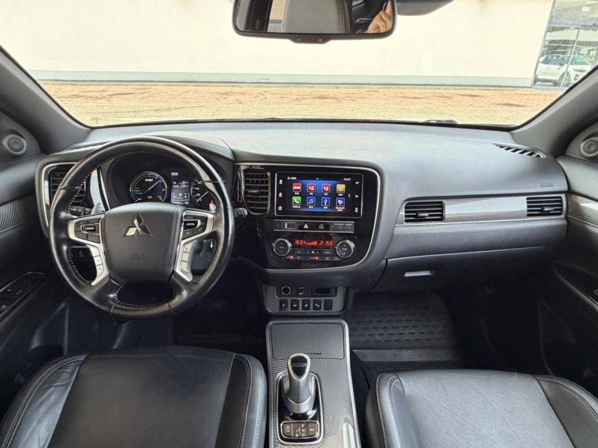 mitsubishi-outlander-2018-hibrido-a-gasolina-1998cc