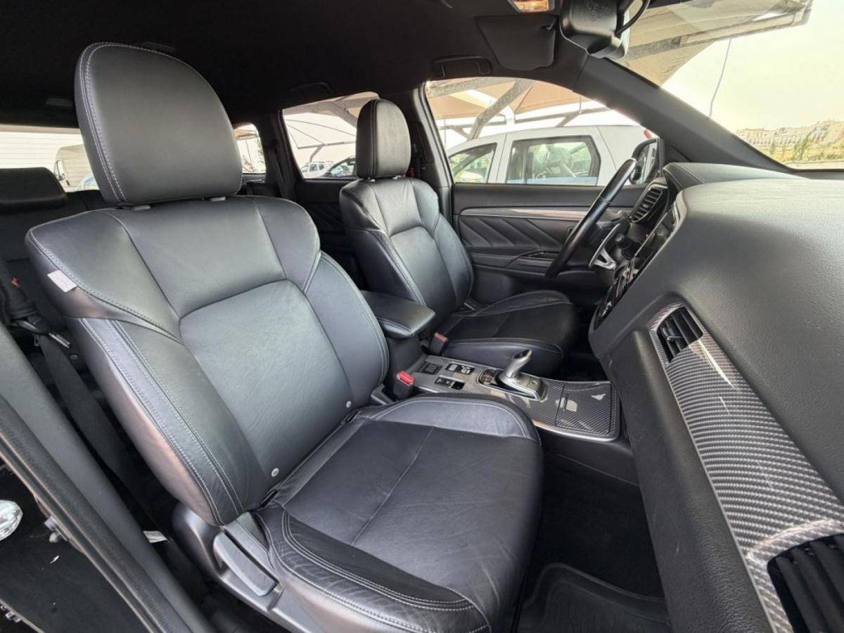 mitsubishi-outlander-2018-hibrido-a-gasolina-1998cc