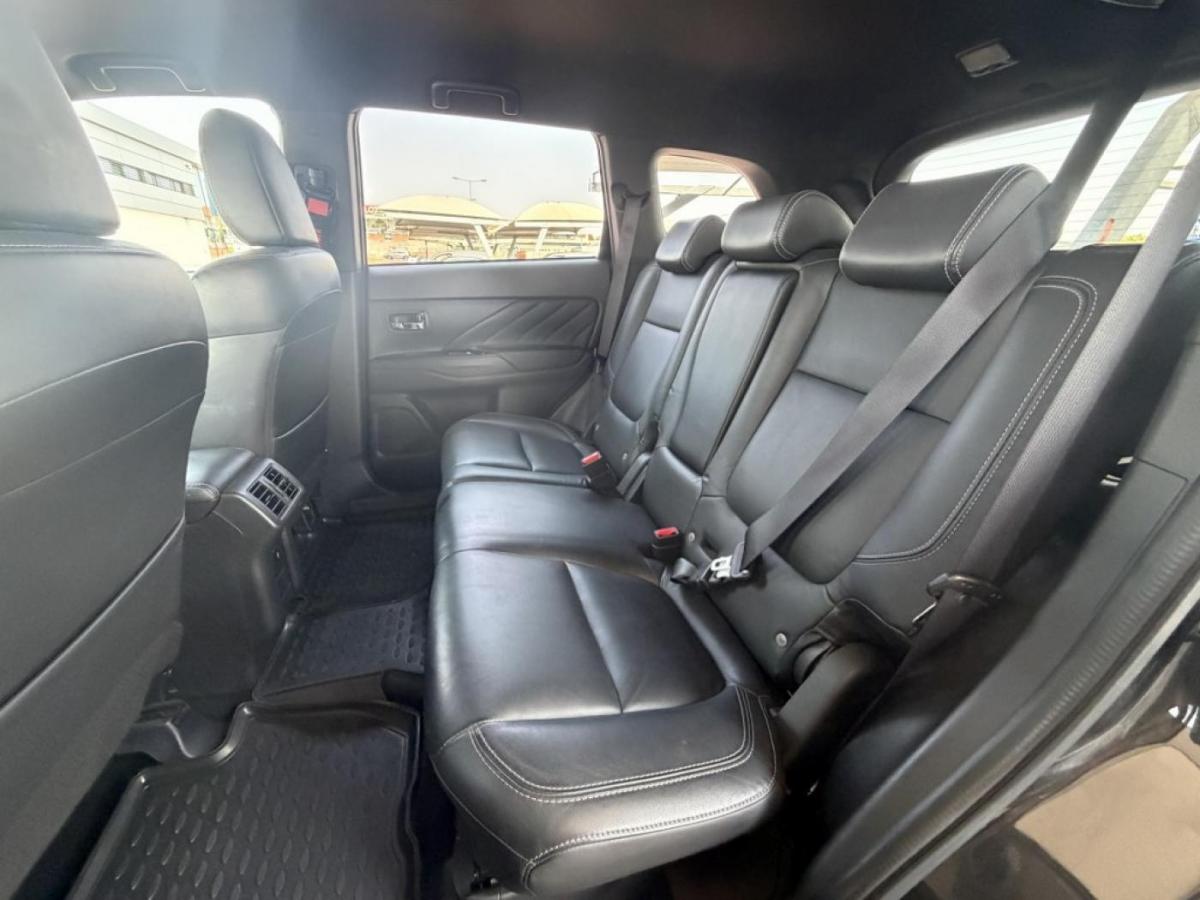 mitsubishi-outlander-2018-hibrido-a-gasolina-1998cc