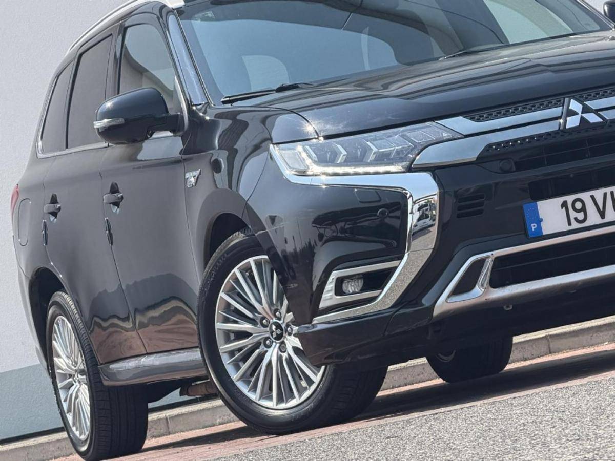 mitsubishi-outlander-2018-hibrido-a-gasolina-1998cc