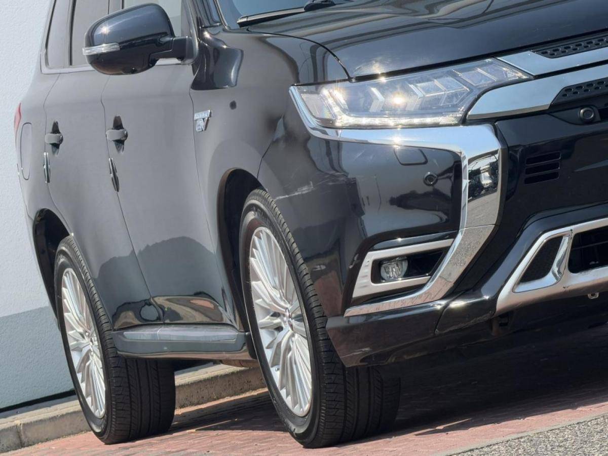 mitsubishi-outlander-2018-hibrido-a-gasolina-1998cc