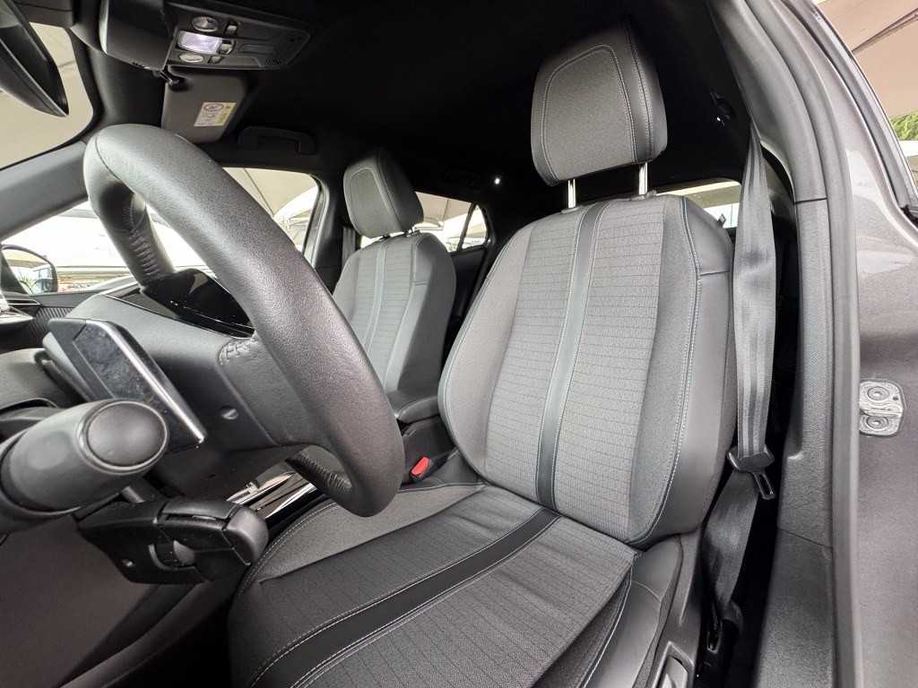 peugeot-2008-2023-diesel-1499cc