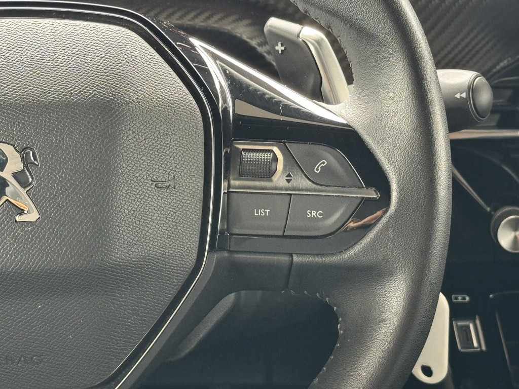 peugeot-2008-2023-diesel-1499cc